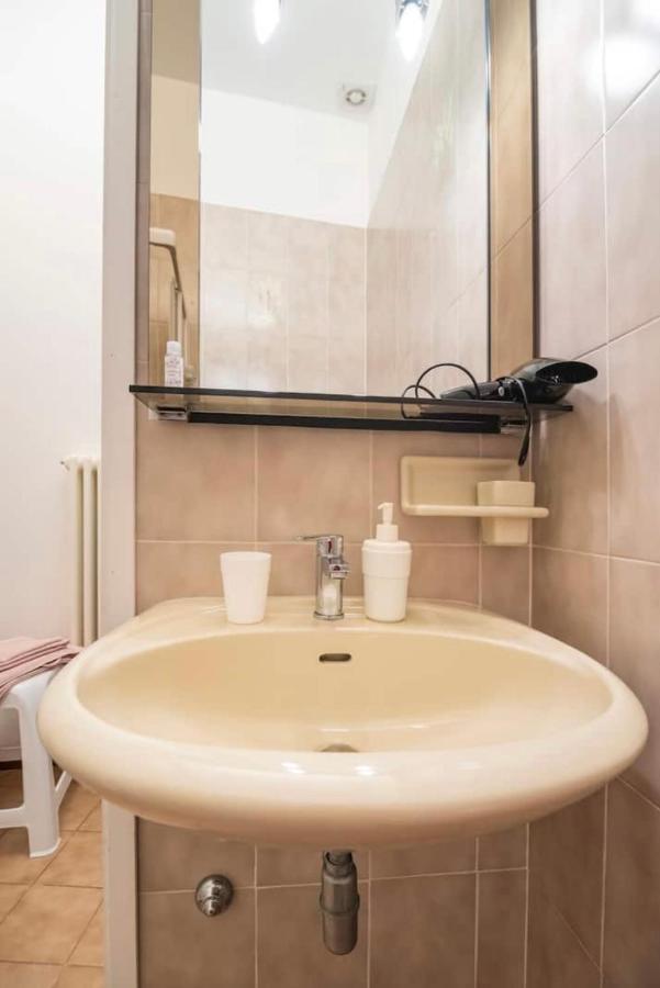 B&B La Dolce Casa Lago Di Como Cremia Exteriör bild